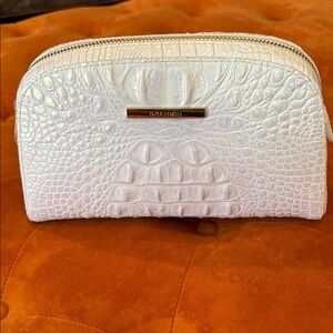 Brahmin Coconut Milk Melbourne collection Crocodile-Embossed leather case